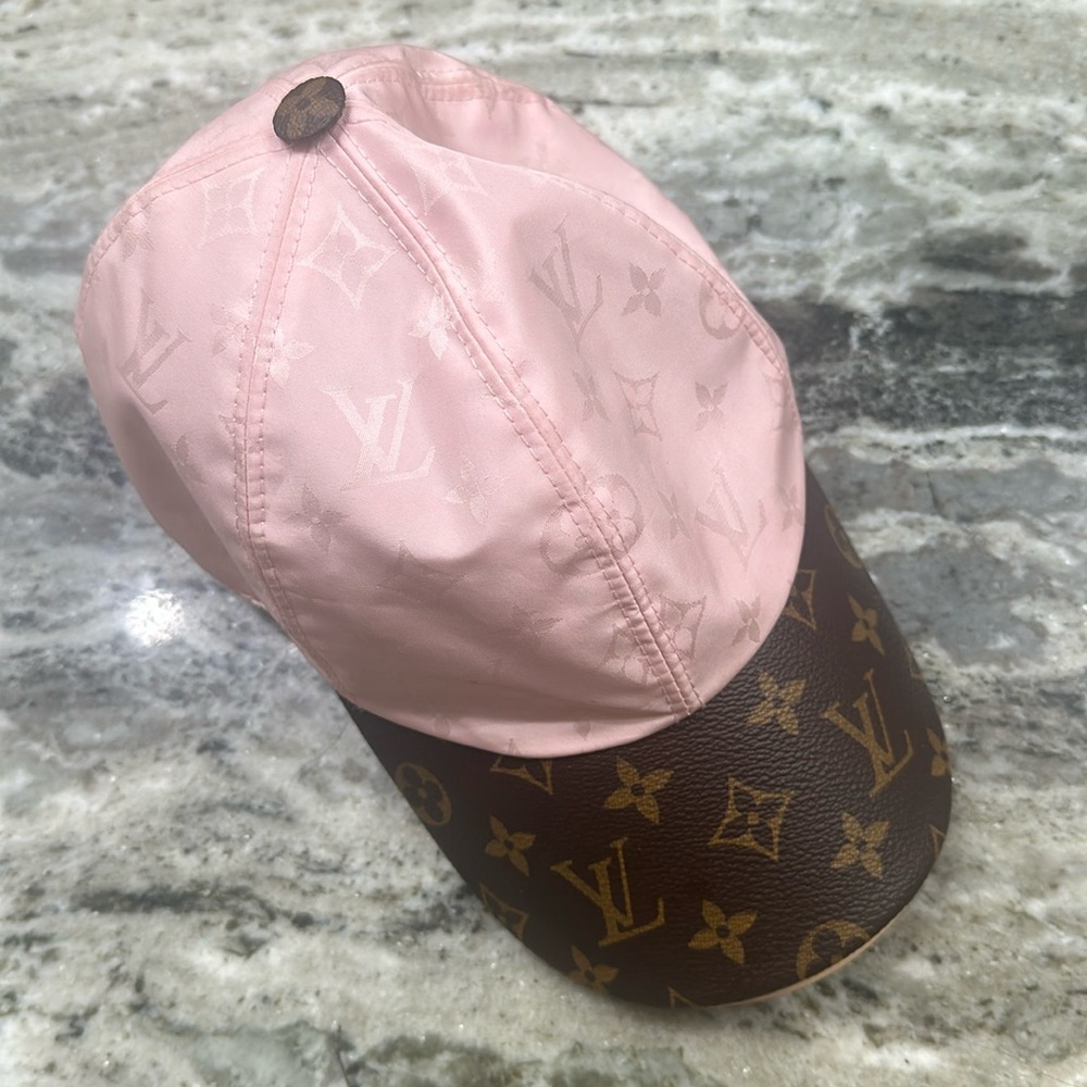 Louis Vuitton Pink Hat M